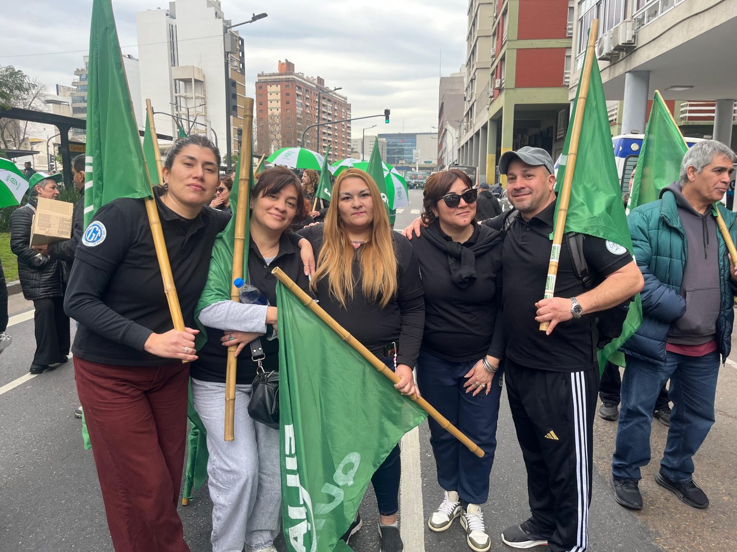 ✊ POR EL DERECHO A VIVIR DEL TRABAJO, SIN DEUDAS NI USURA — foto 40